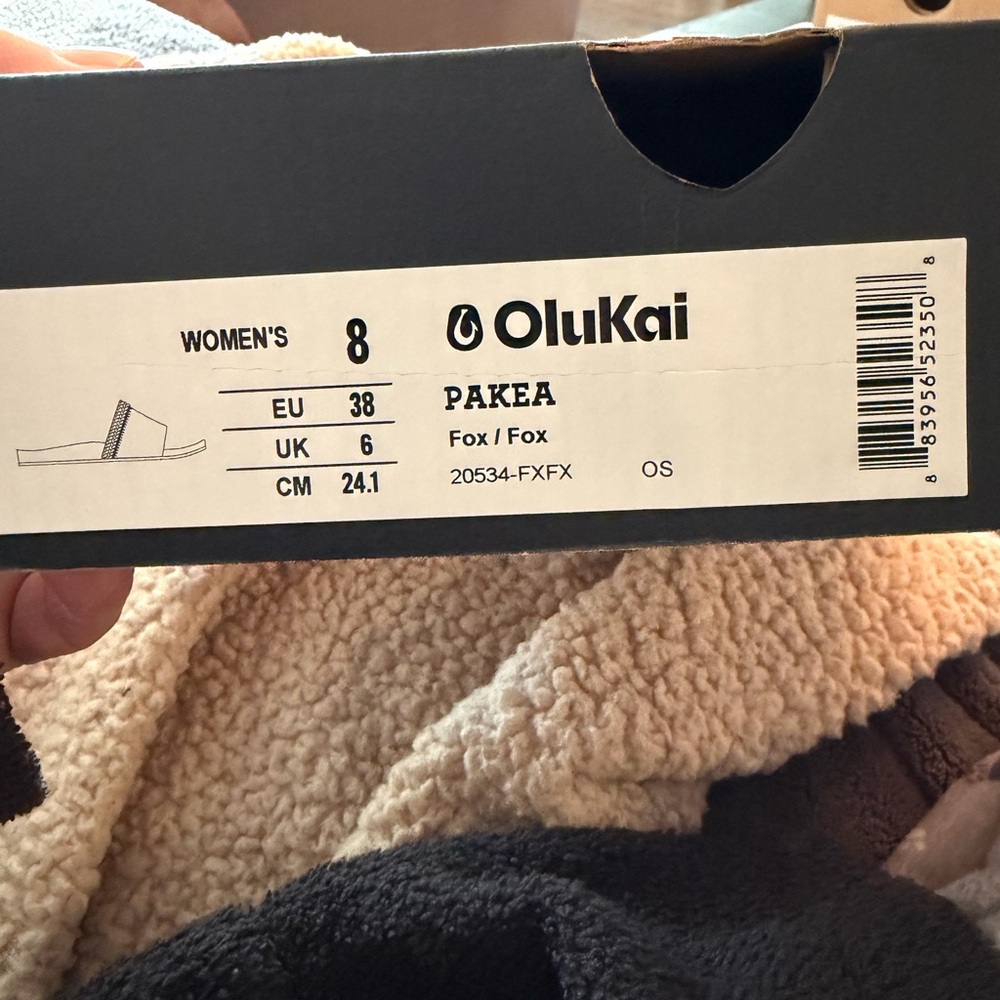 OluKai Pakea Fox Slide Sandals - Picture 4 of 4